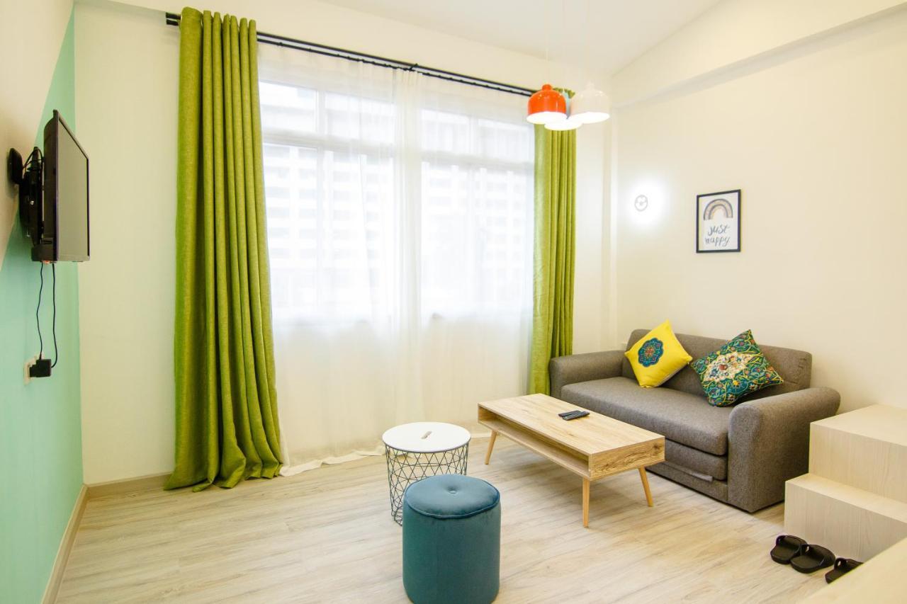 Folk Poshtel Asok Vandrarhem Bangkok Exteriör bild
