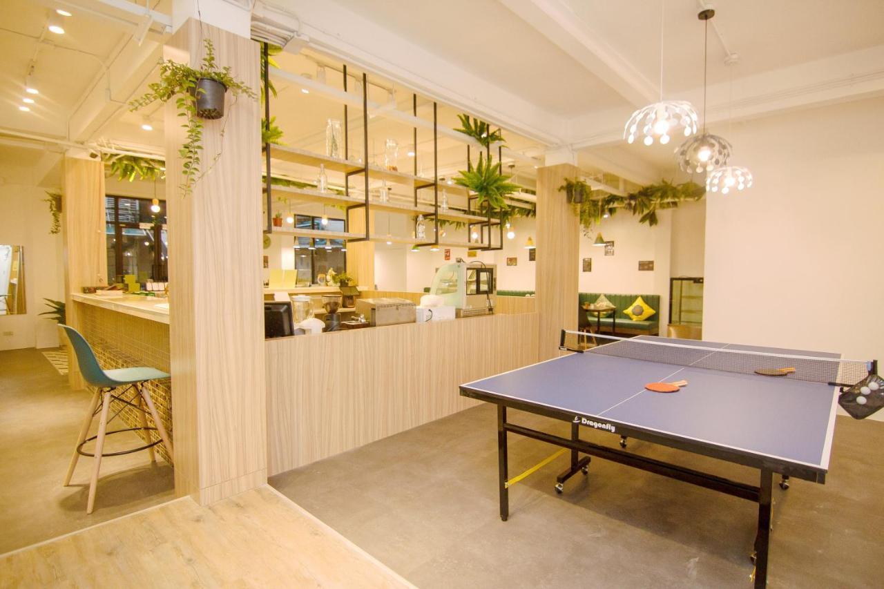 Folk Poshtel Asok Vandrarhem Bangkok Exteriör bild