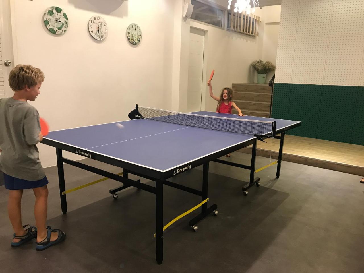 Folk Poshtel Asok Vandrarhem Bangkok Exteriör bild